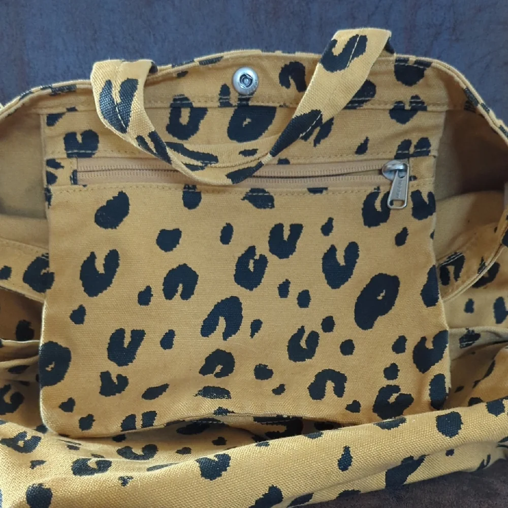 Leopard Print Yellow and Black Women's Bag - Picture 3 of 3